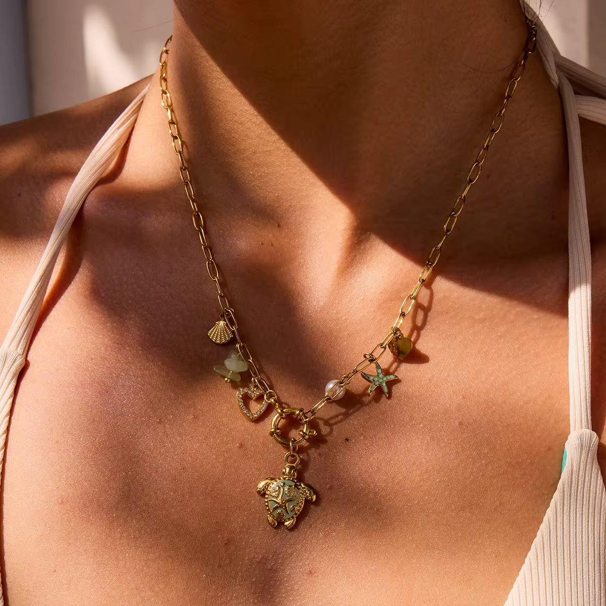 Turtle Charm Necklace| 18K gold plated| Hypoallergenic | Anti Tarnish