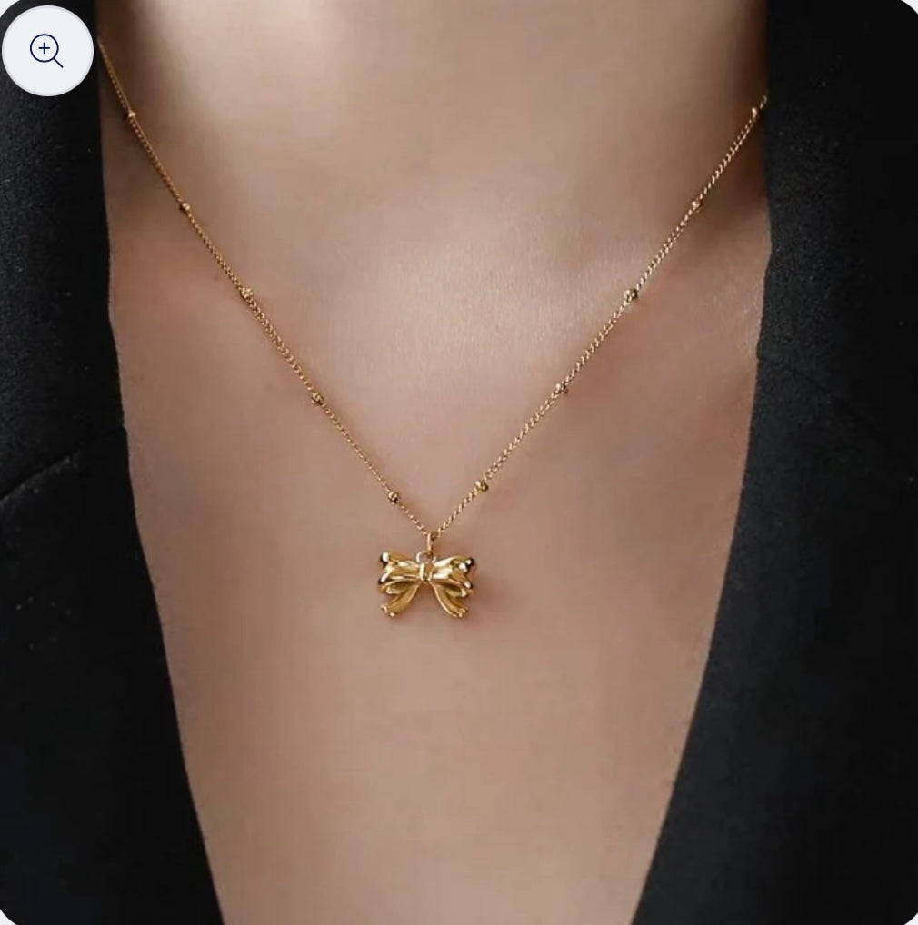 Coquette Bow pendant Necklace