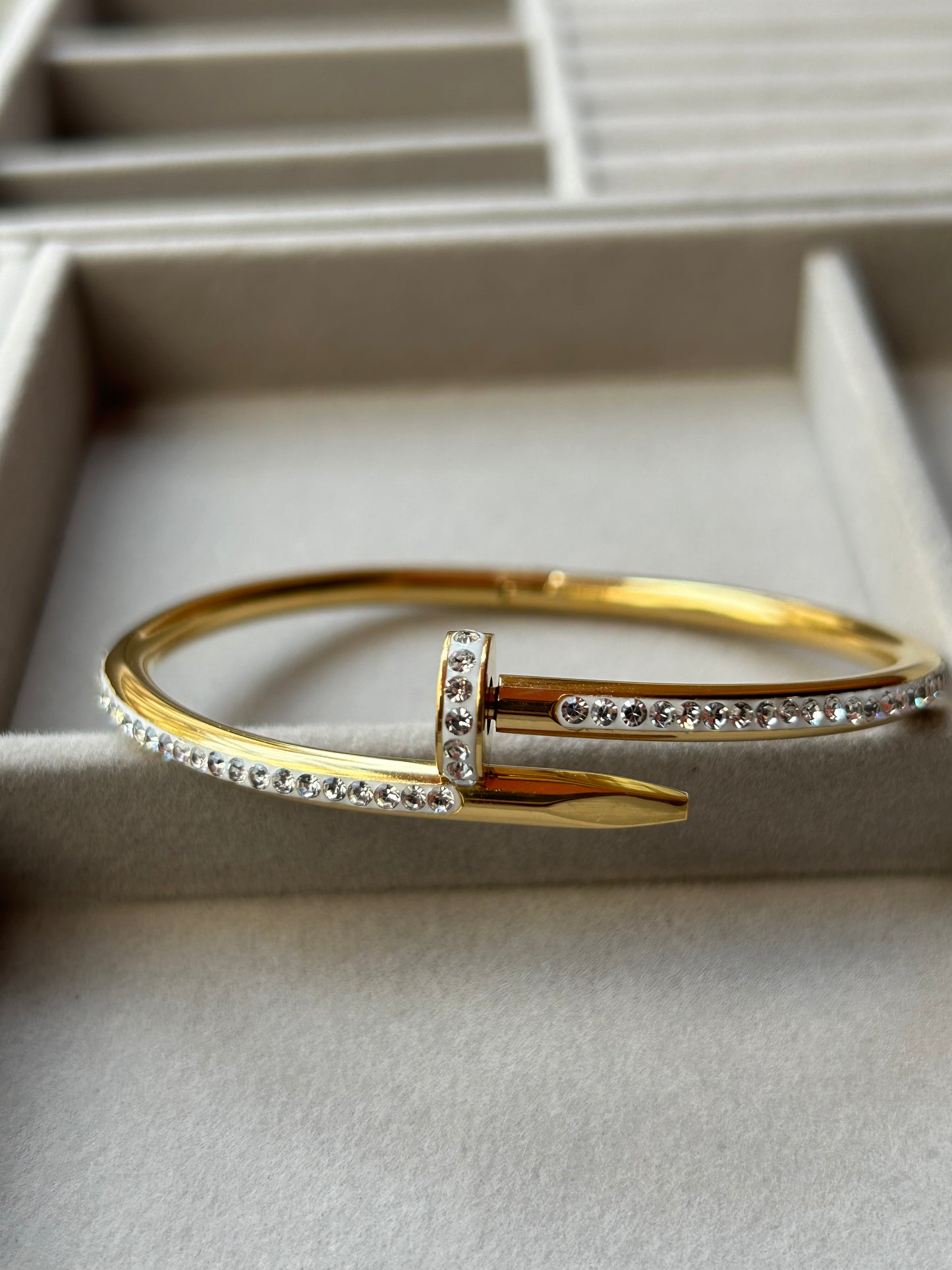 Anti Tarnish Nail Bracelet