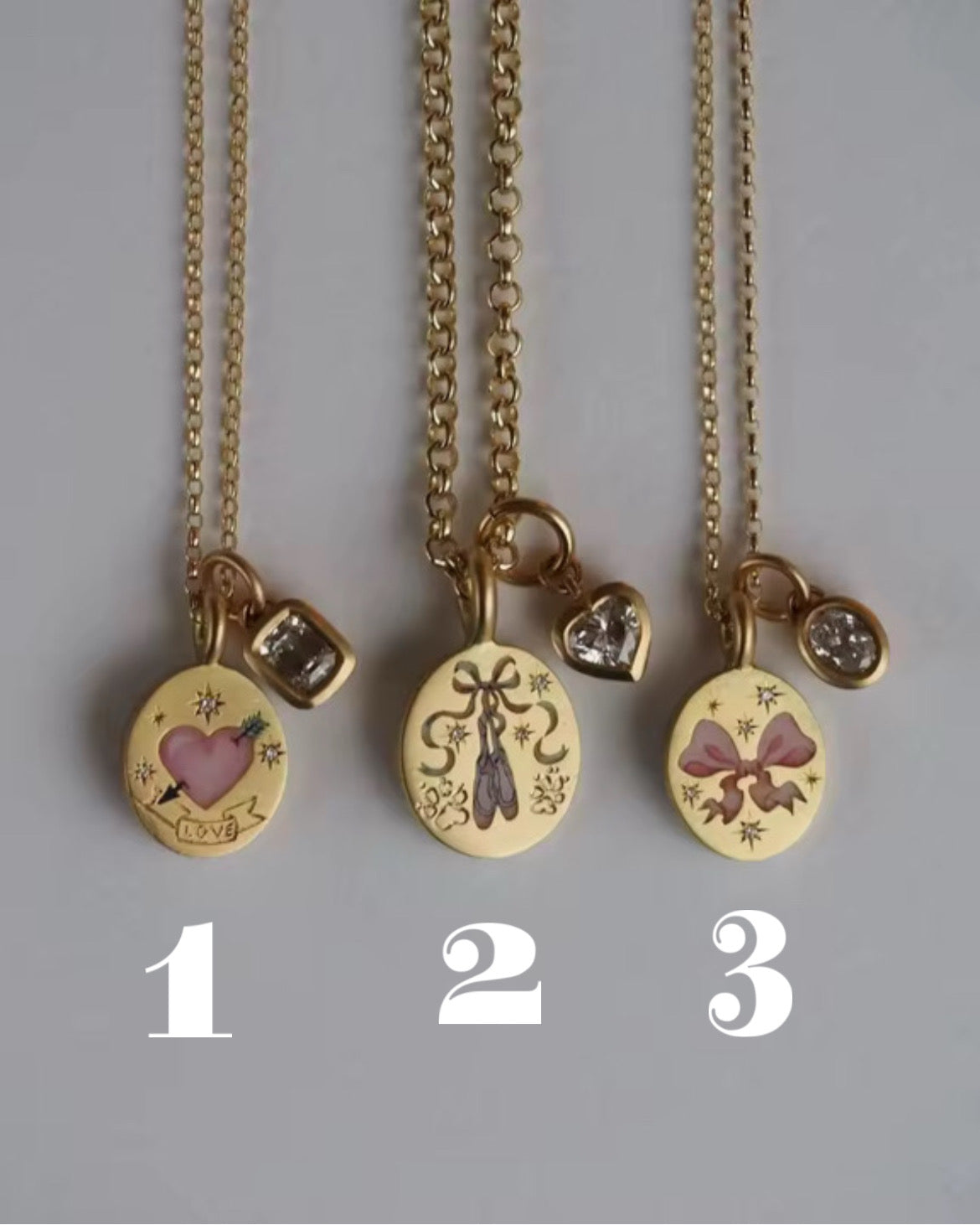Vintage Pendant Necklace| 18K gold plated| Hypoallergenic | Anti Tarnish