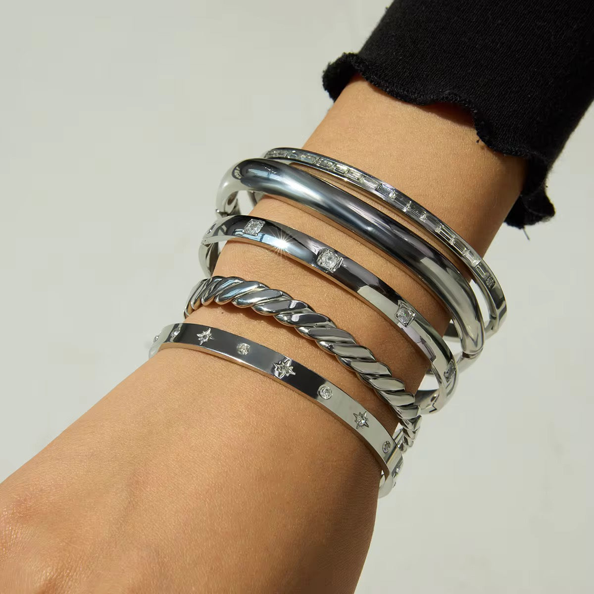 Silver bangle Stack| Silver plated| Hypoallergenic | Anti Tarnish| Adjustable and Openable