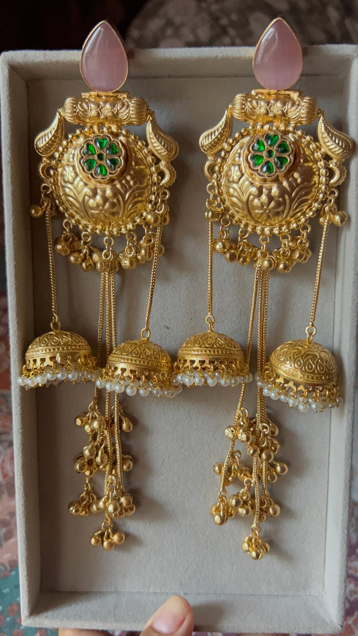 Soroshi Jhumka